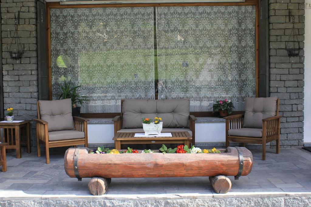 Hotel Sarre المظهر الخارجي الصورة