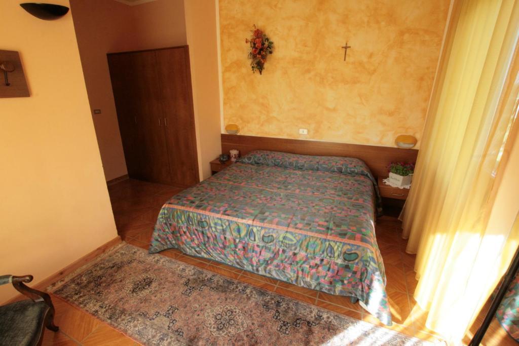 Hotel Sarre الغرفة الصورة